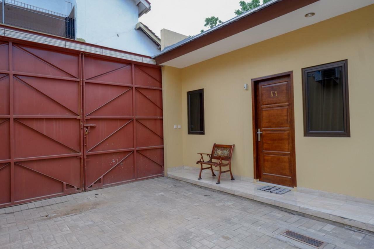 Reddoorz Near Living Plaza Purwokerto Hotell Eksteriør bilde
