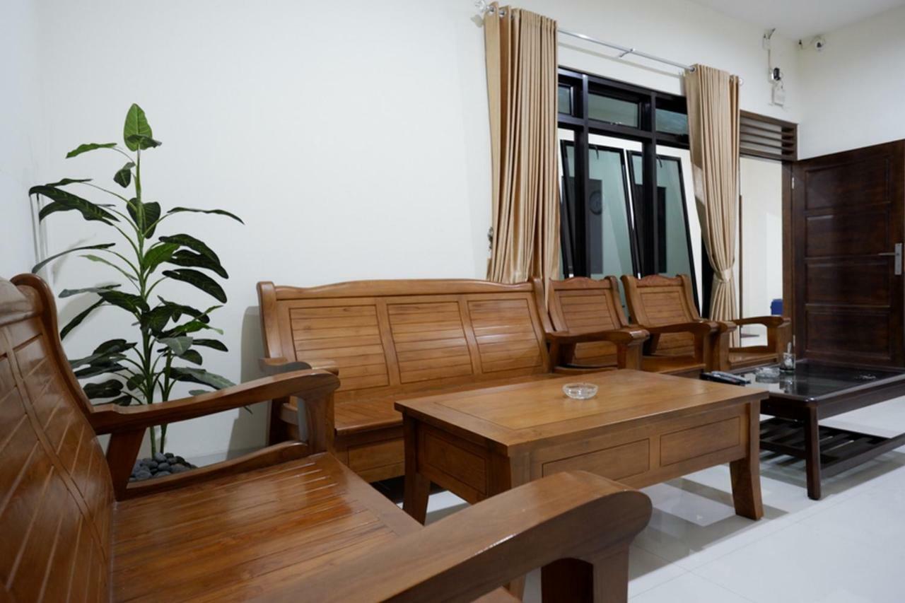 Reddoorz Near Living Plaza Purwokerto Hotell Eksteriør bilde