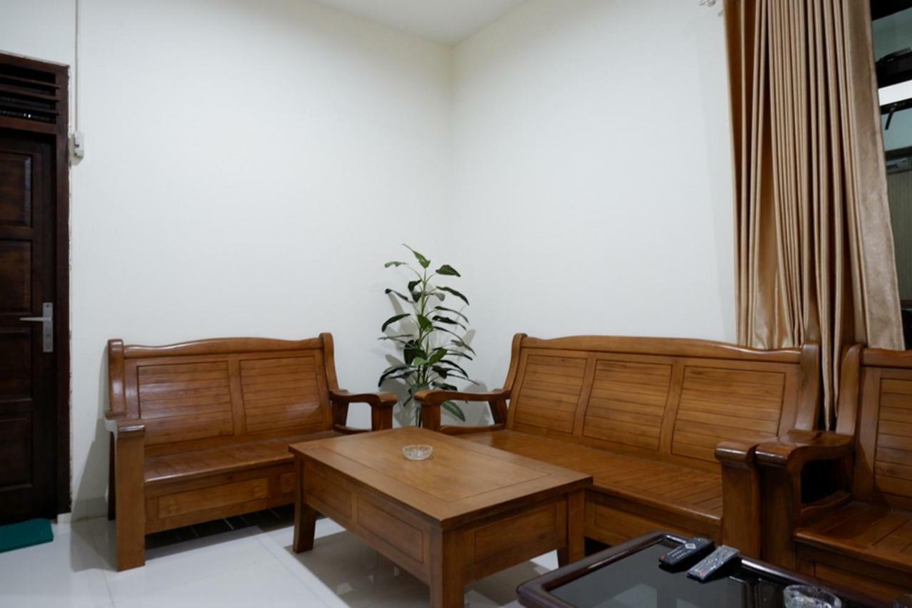 Reddoorz Near Living Plaza Purwokerto Hotell Eksteriør bilde