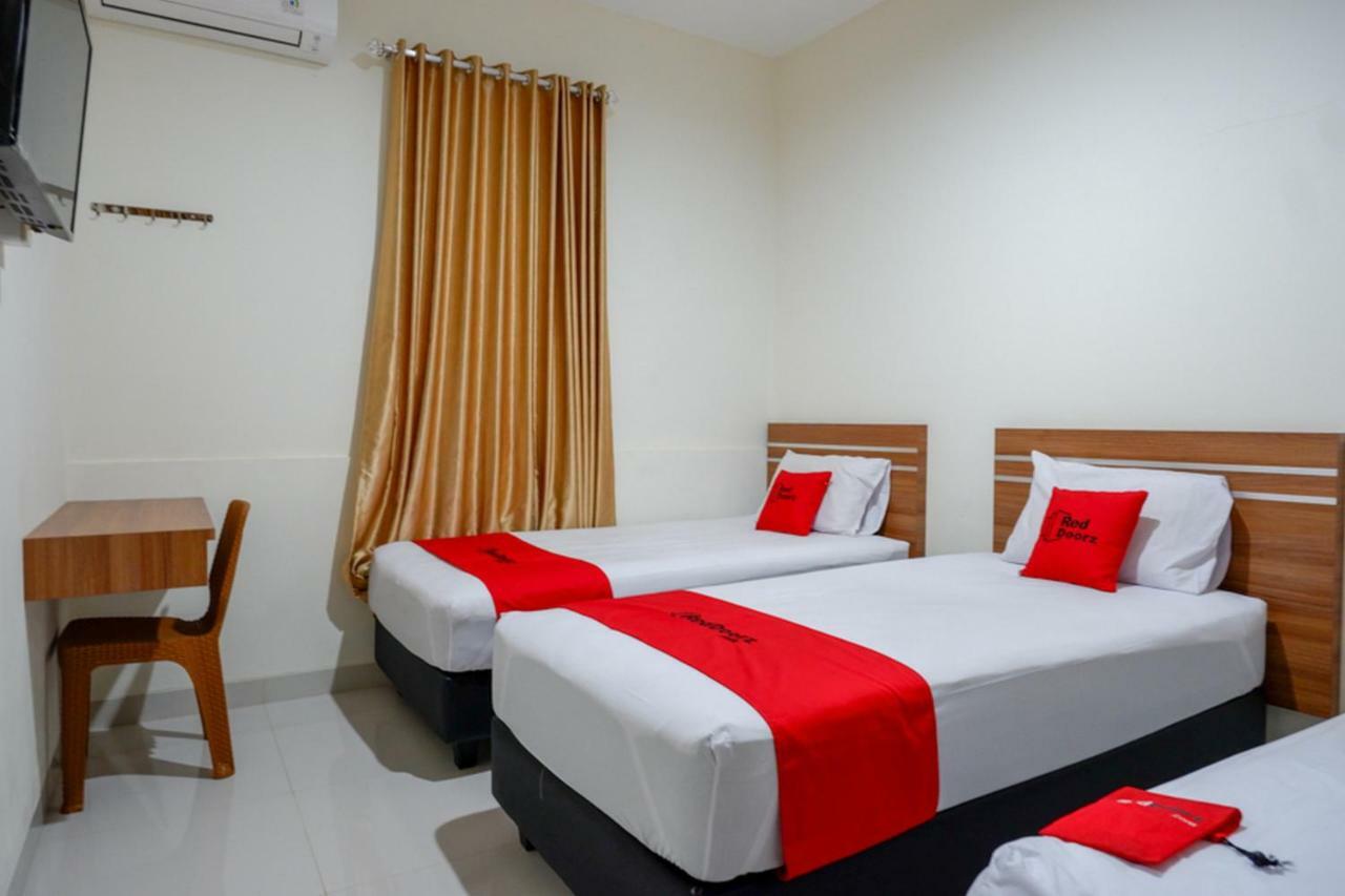 Reddoorz Near Living Plaza Purwokerto Hotell Eksteriør bilde